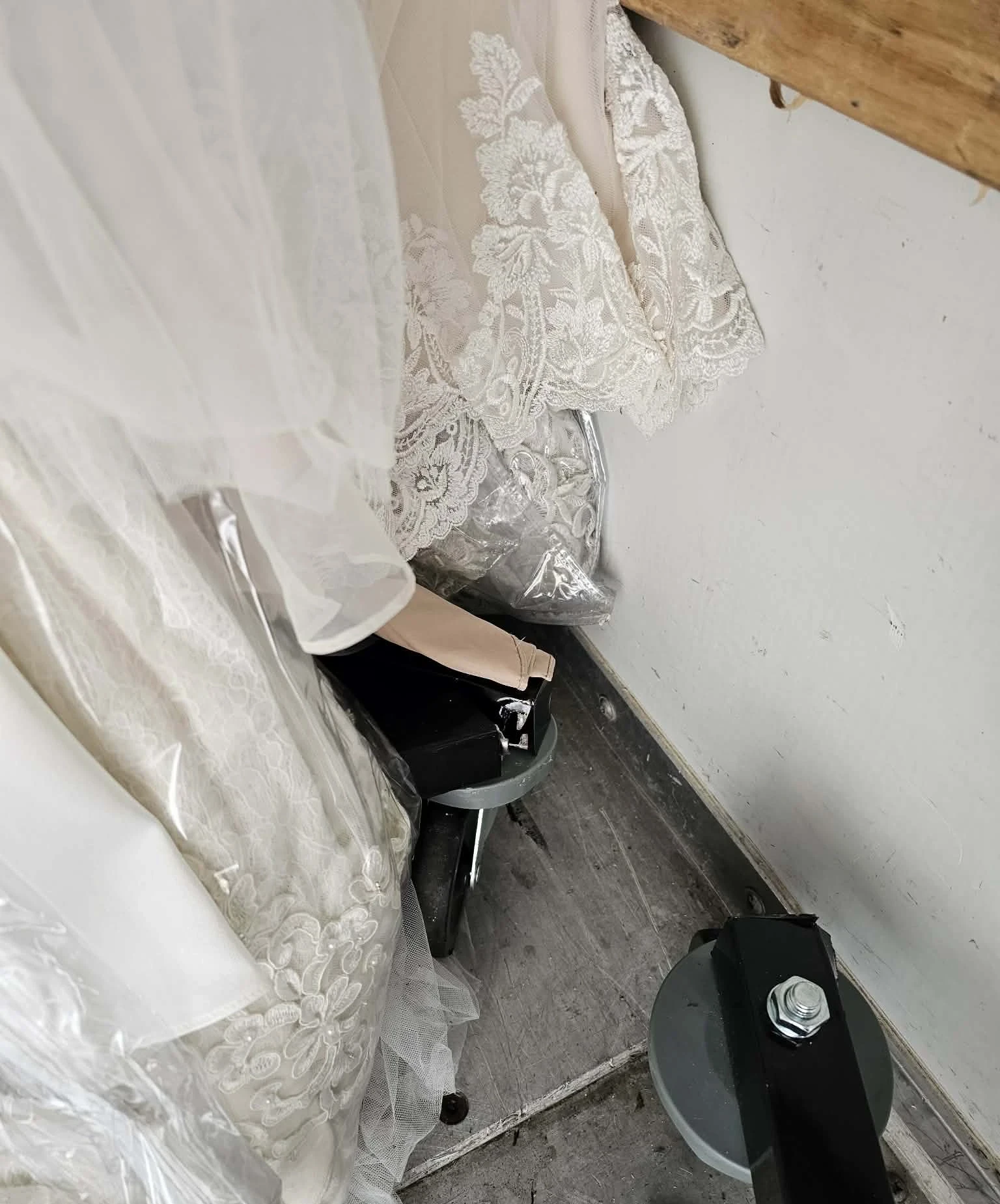 Rack base damage with gown caught underneath